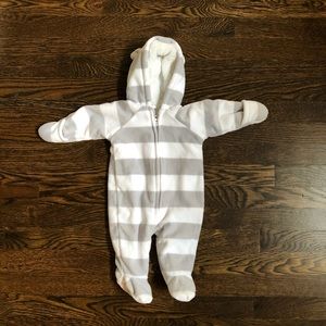 BRAND NEW Old Navy Fleece Footed One Piece
